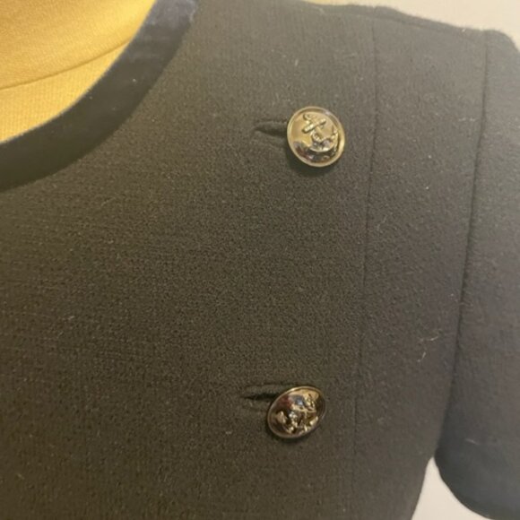 Elegant Black Mini Dress - Picture 5 of 8